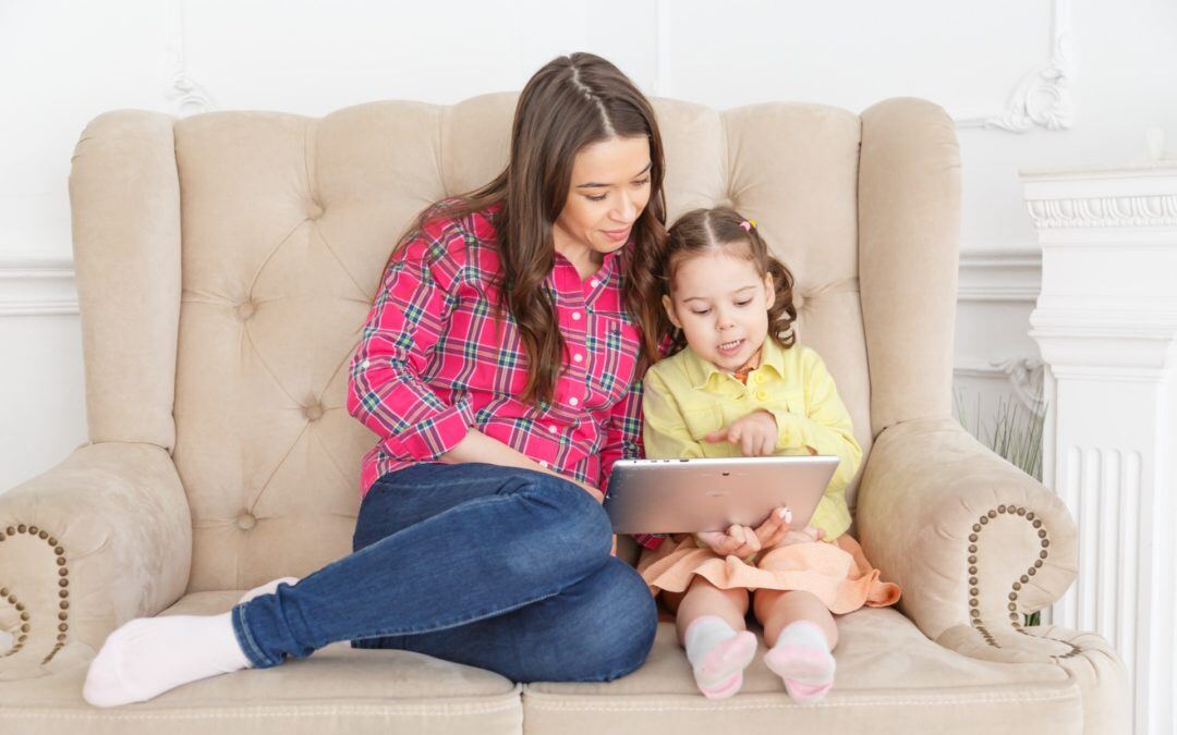 Actividades en casa: 8 fantásticos consejos para ayudar al desarrollo del habla y el lenguaje de tu hijo